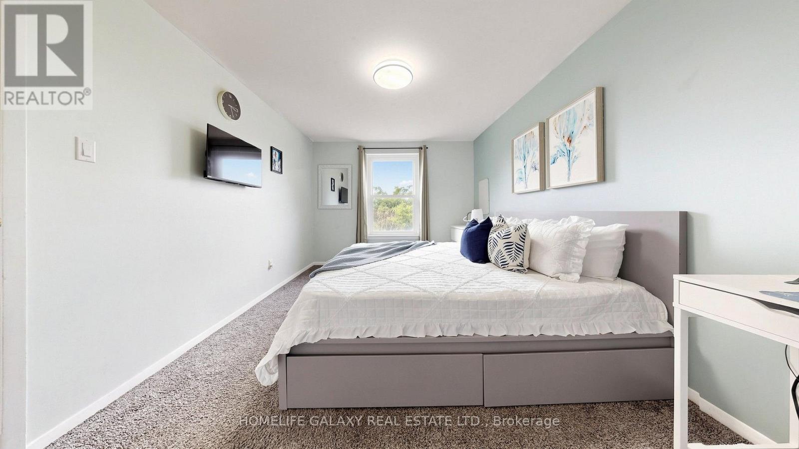 #16 925 BAYLY STREET - 22
