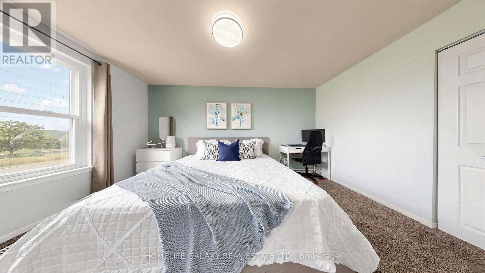 #16 925 BAYLY STREET - 23