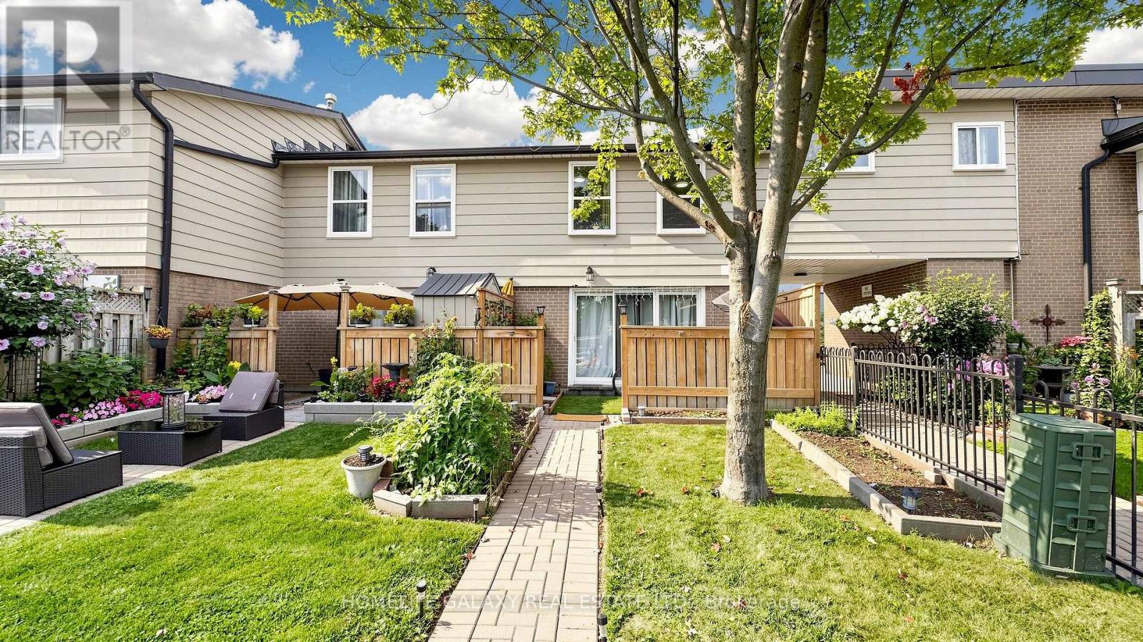 #16 925 BAYLY STREET - 46