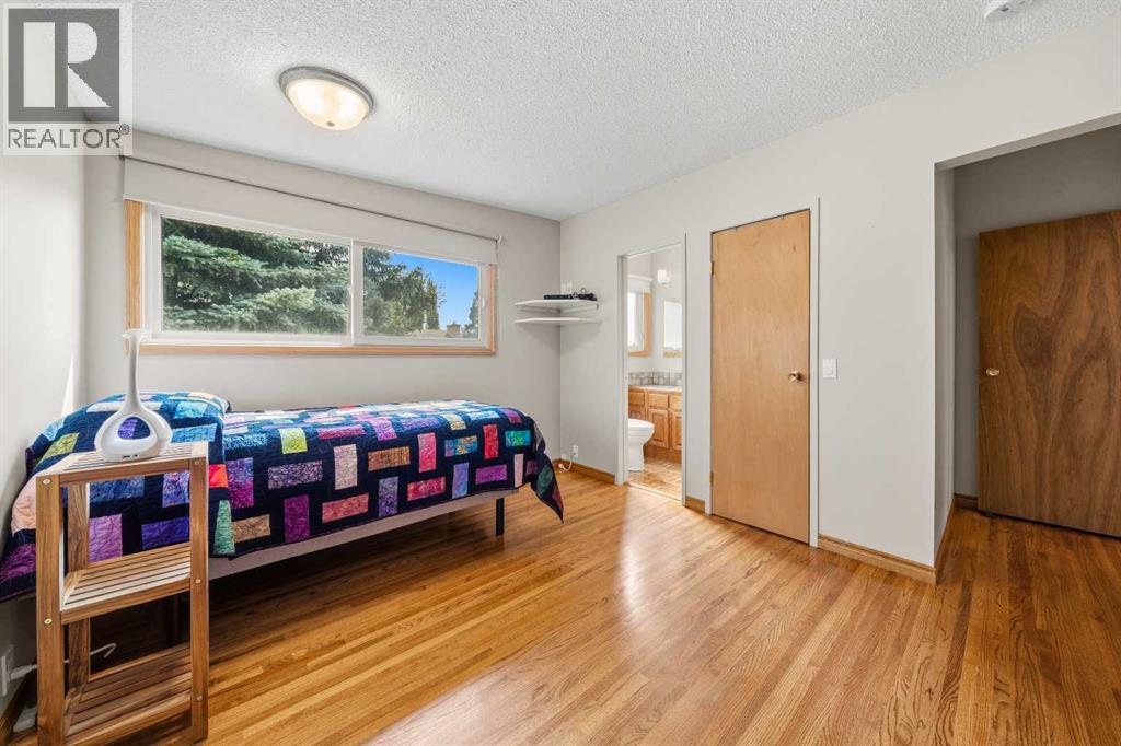 10407 2 Street SE - Image 12