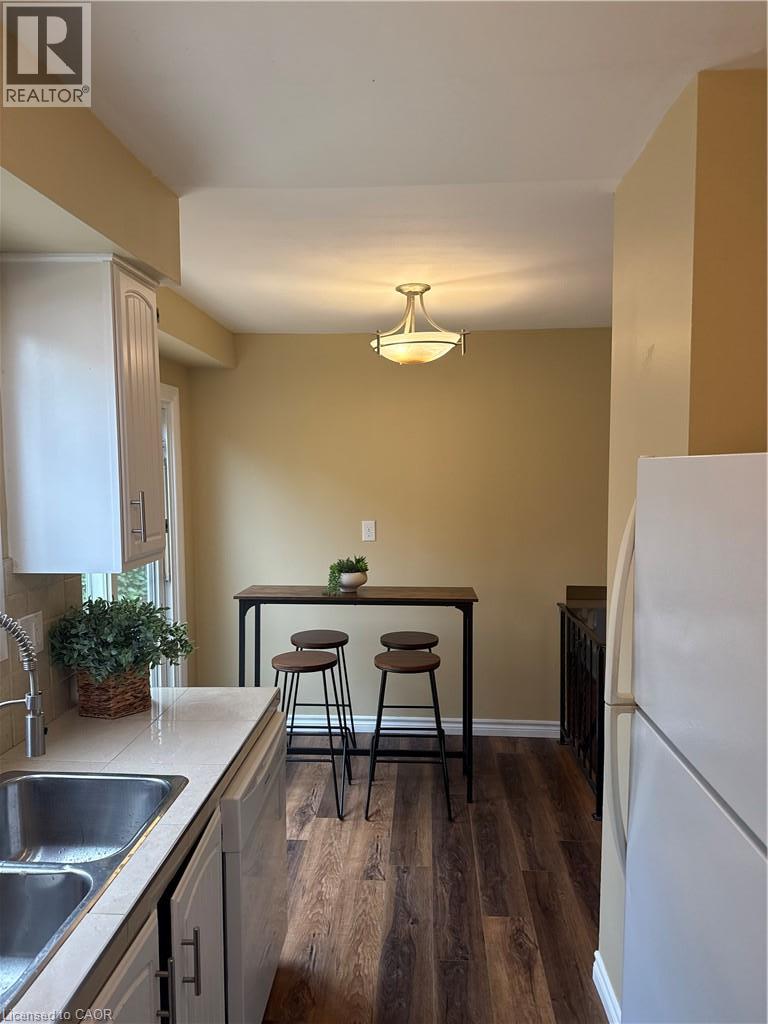 94 WENDOVER Drive - 16