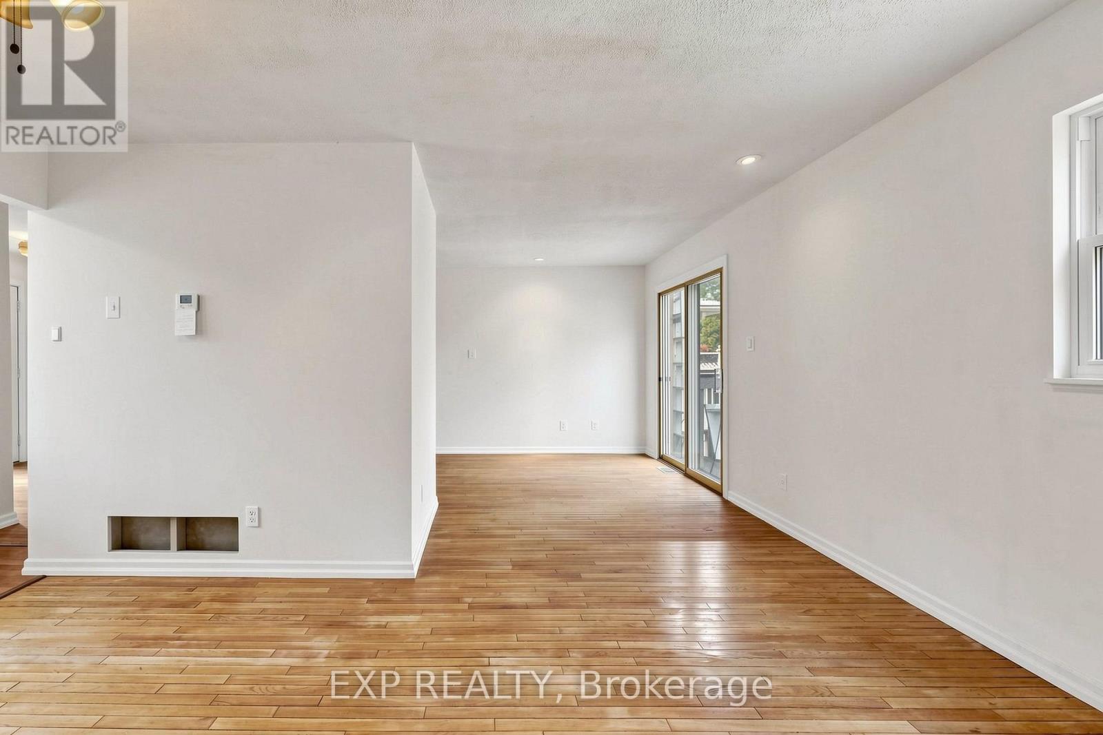 146 BESSBOROUGH DRIVE - 10