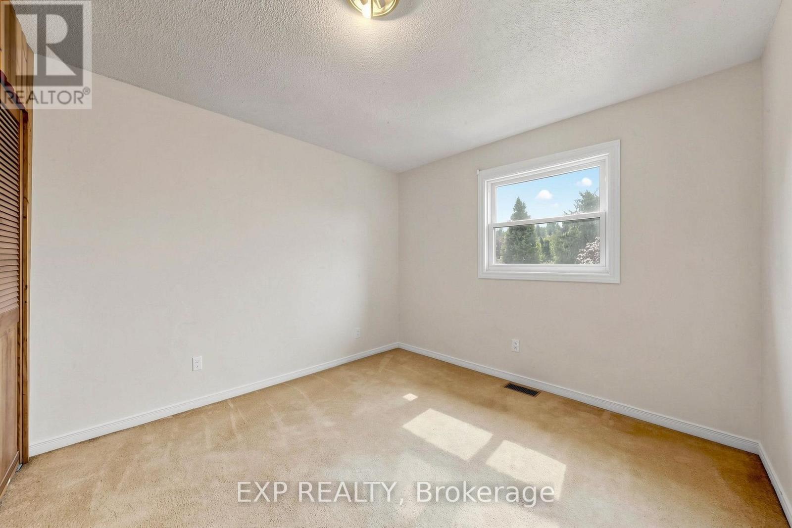 146 BESSBOROUGH DRIVE - 21