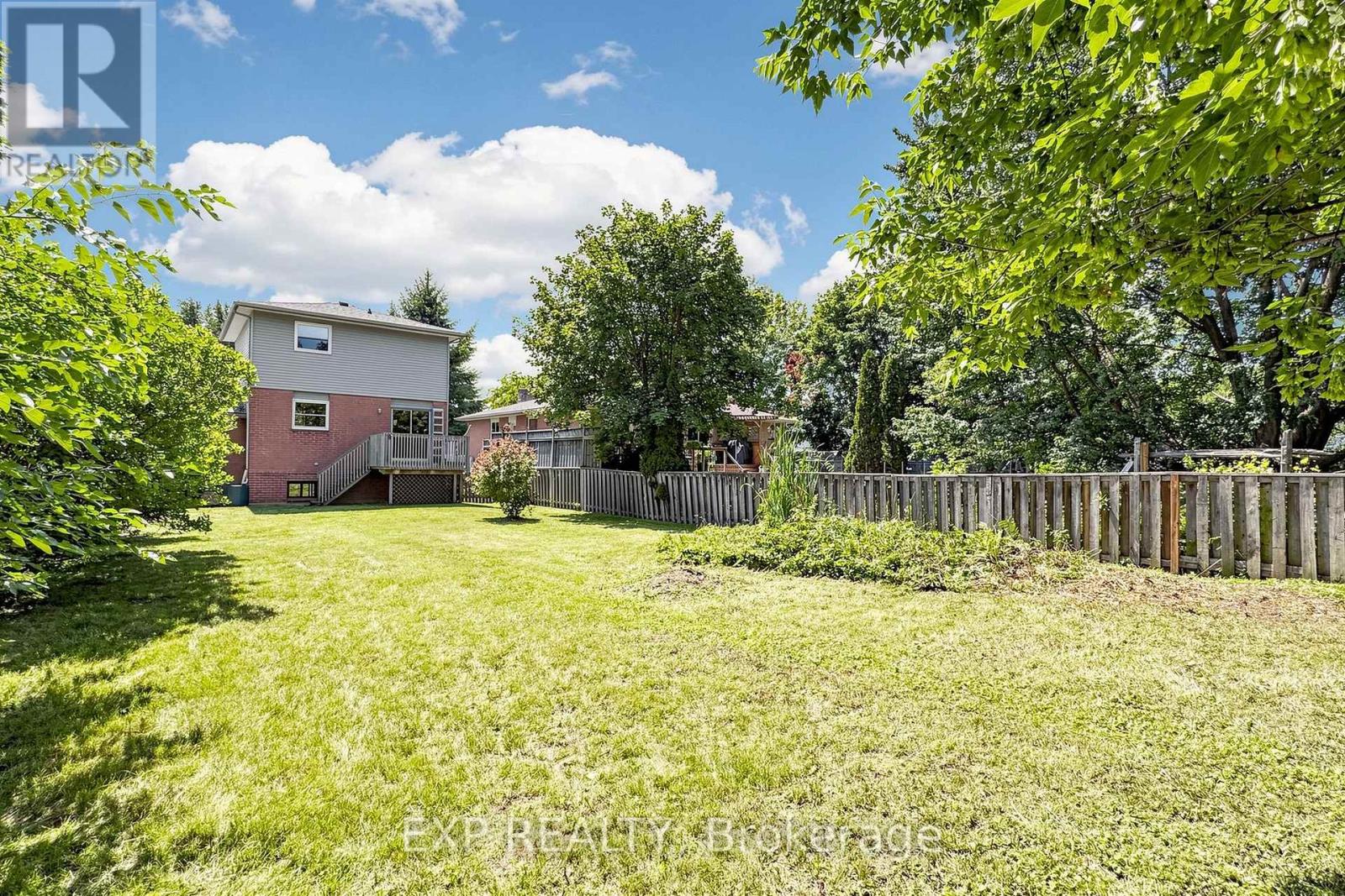 146 BESSBOROUGH DRIVE - 35