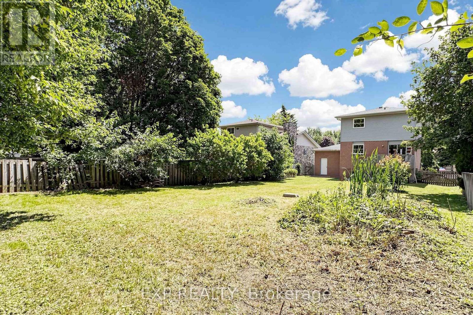 146 BESSBOROUGH DRIVE - 36