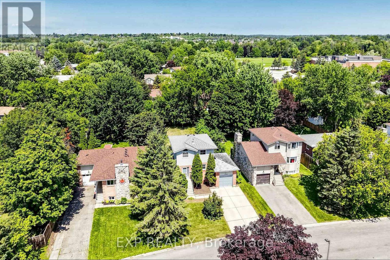 146 BESSBOROUGH DRIVE - 39