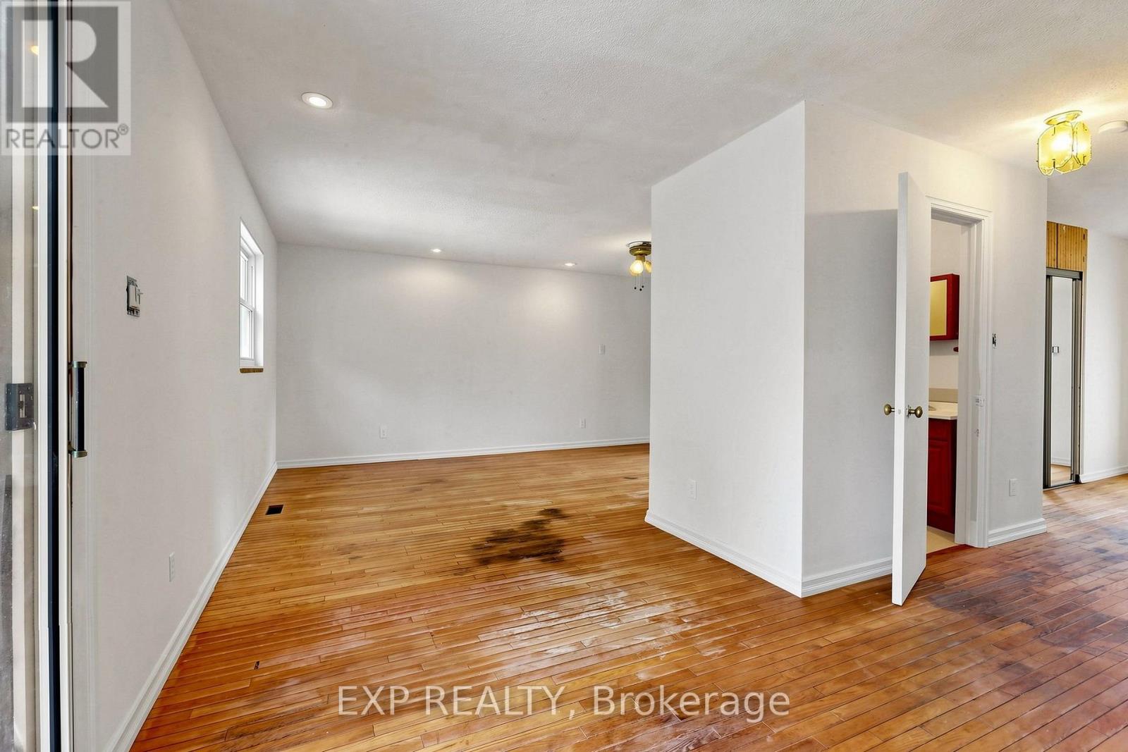 146 BESSBOROUGH DRIVE - 6