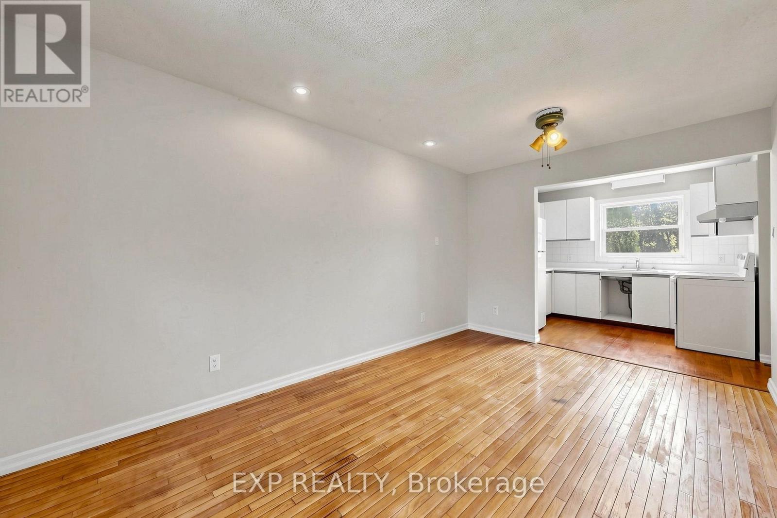 146 BESSBOROUGH DRIVE - 7