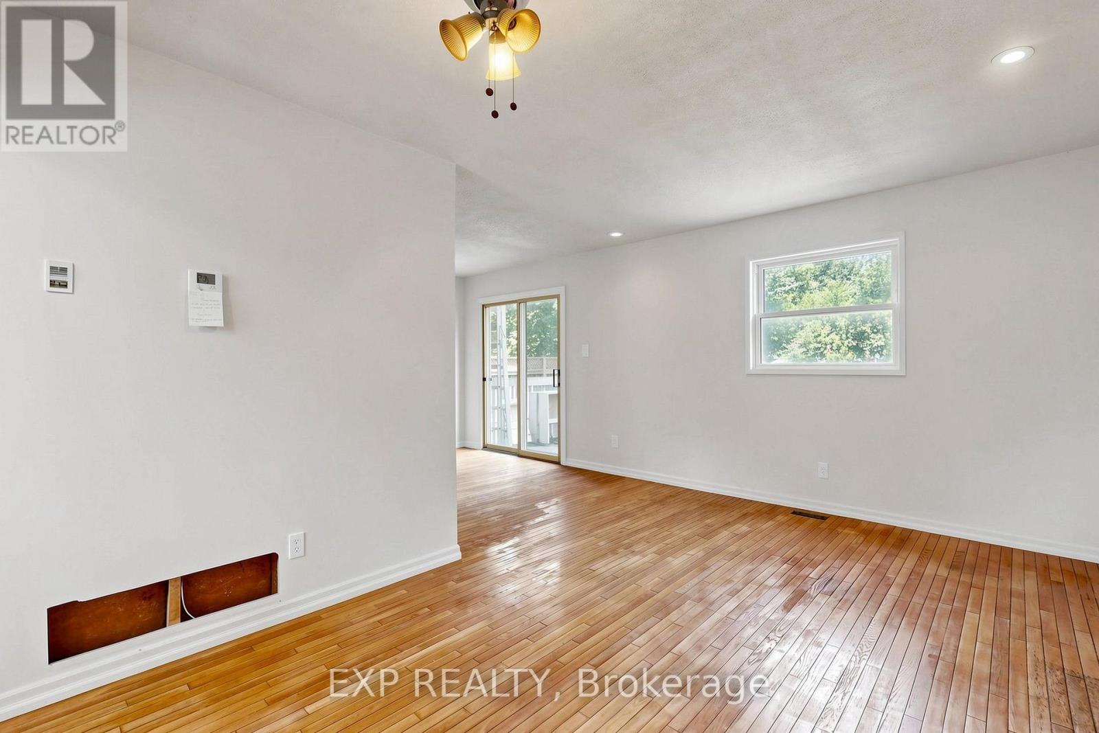 146 BESSBOROUGH DRIVE - 9