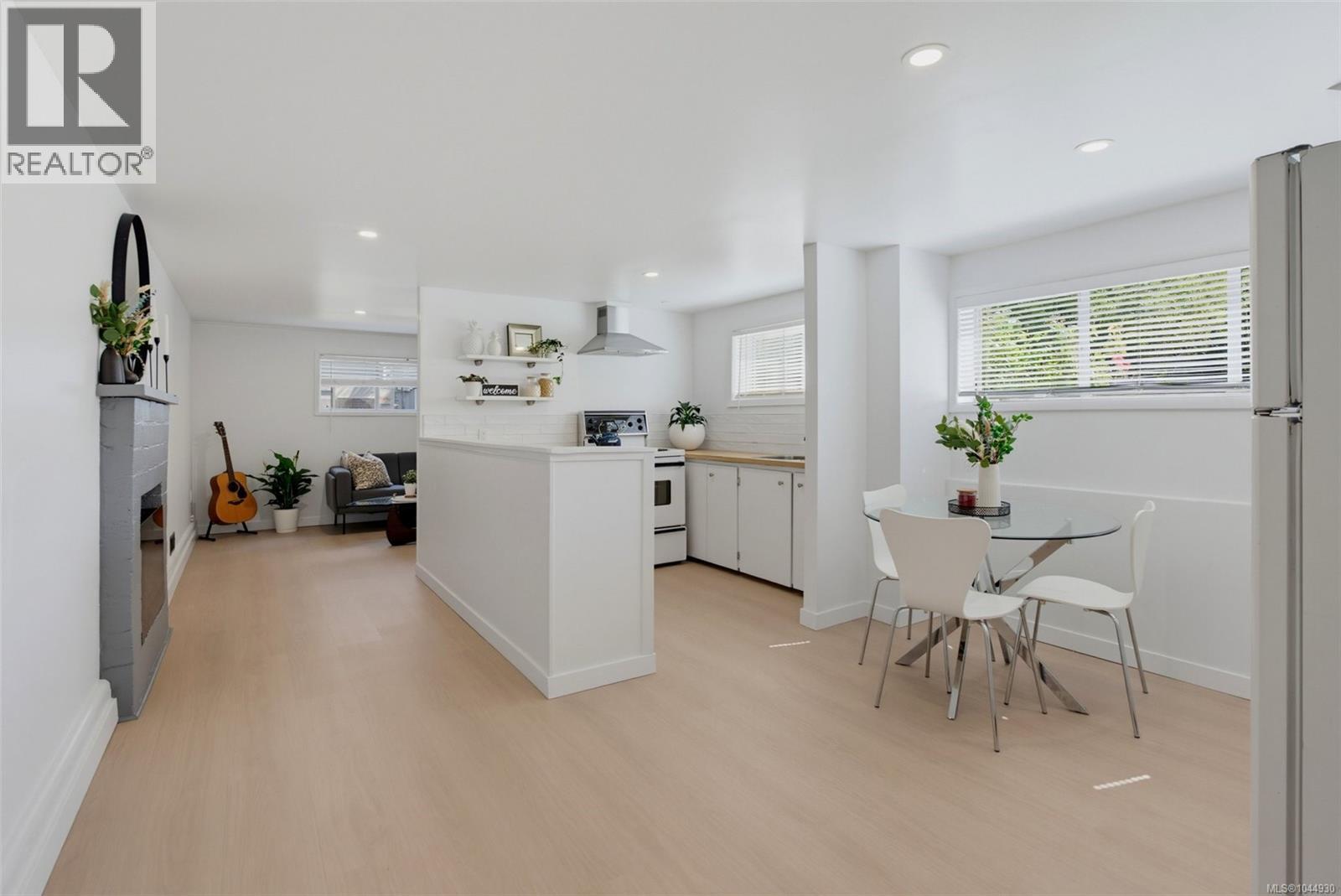  2667 Dunlevy Street, Oak Bay