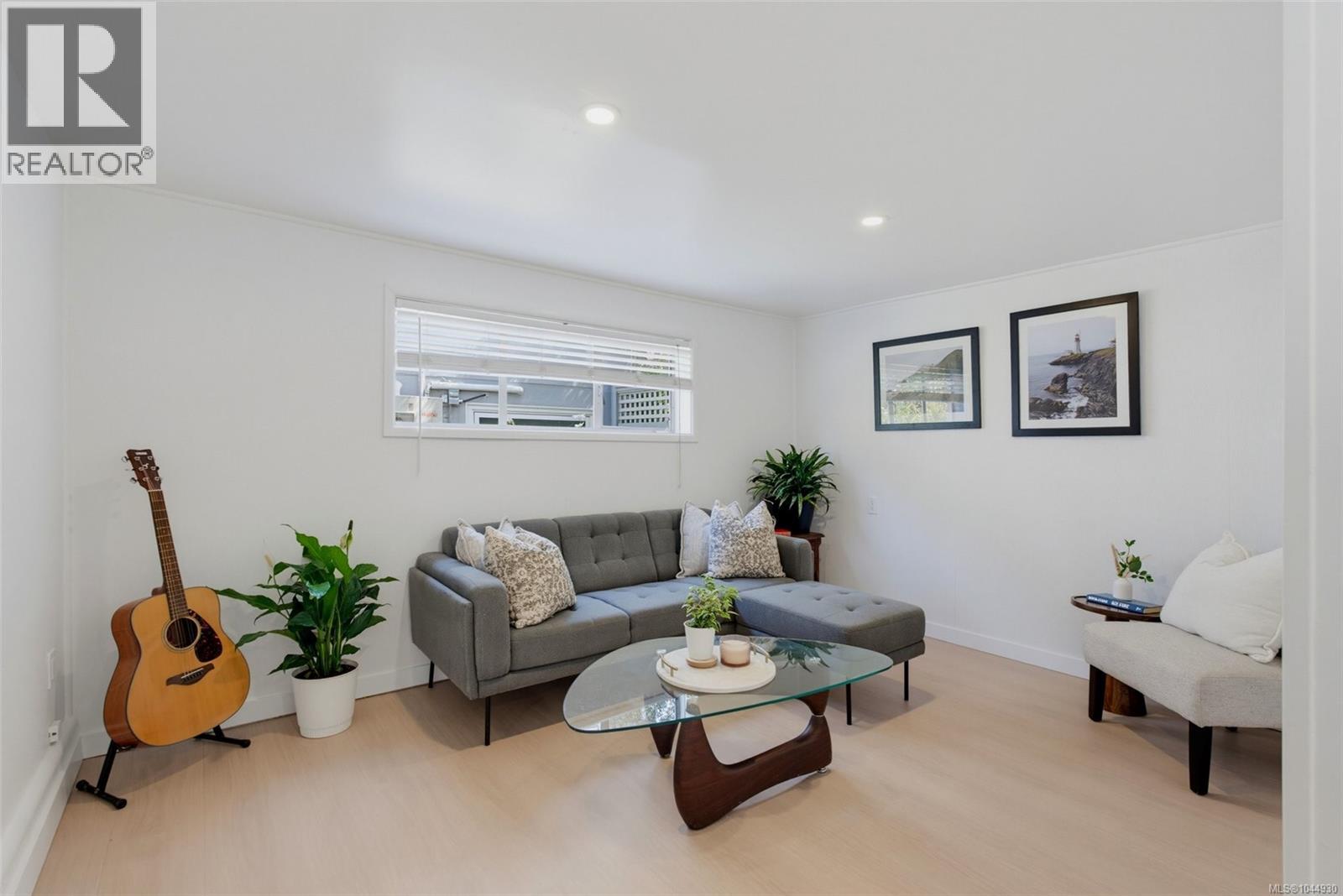  2667 Dunlevy Street, Oak Bay