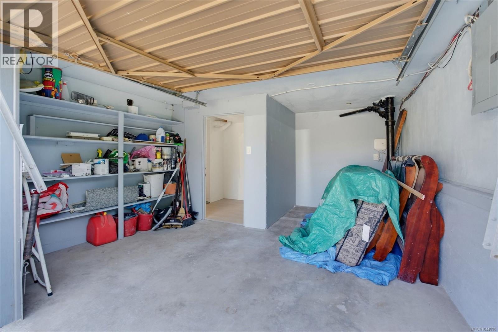  2667 Dunlevy Street, Oak Bay