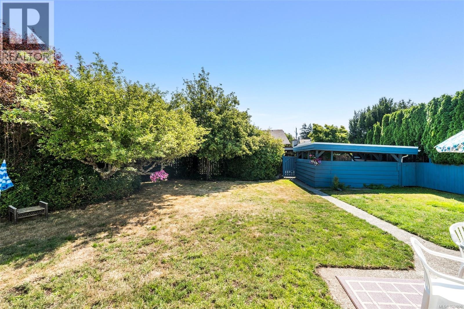  2667 Dunlevy Street, Oak Bay
