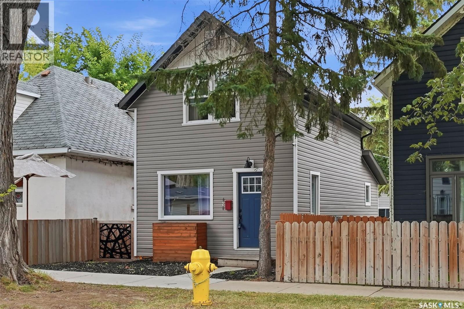 420 I AVENUE S, Saskatoon — photo 2