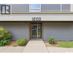 Laundry room - 1233 425 115th Street E, Saskatoon, SK S7N2E5 Photo 7