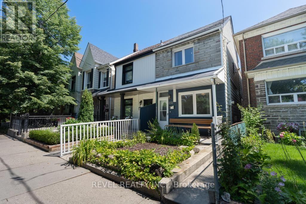 Photo of 255 Franklin Avenue