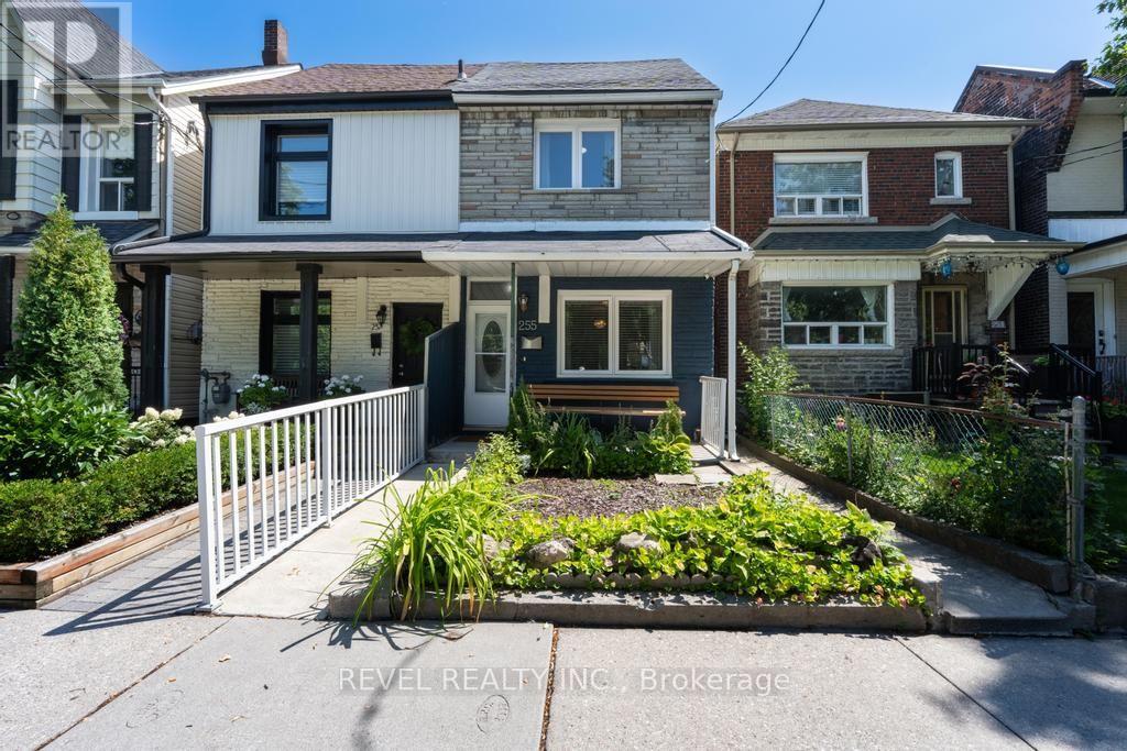 255 Franklin photo 2