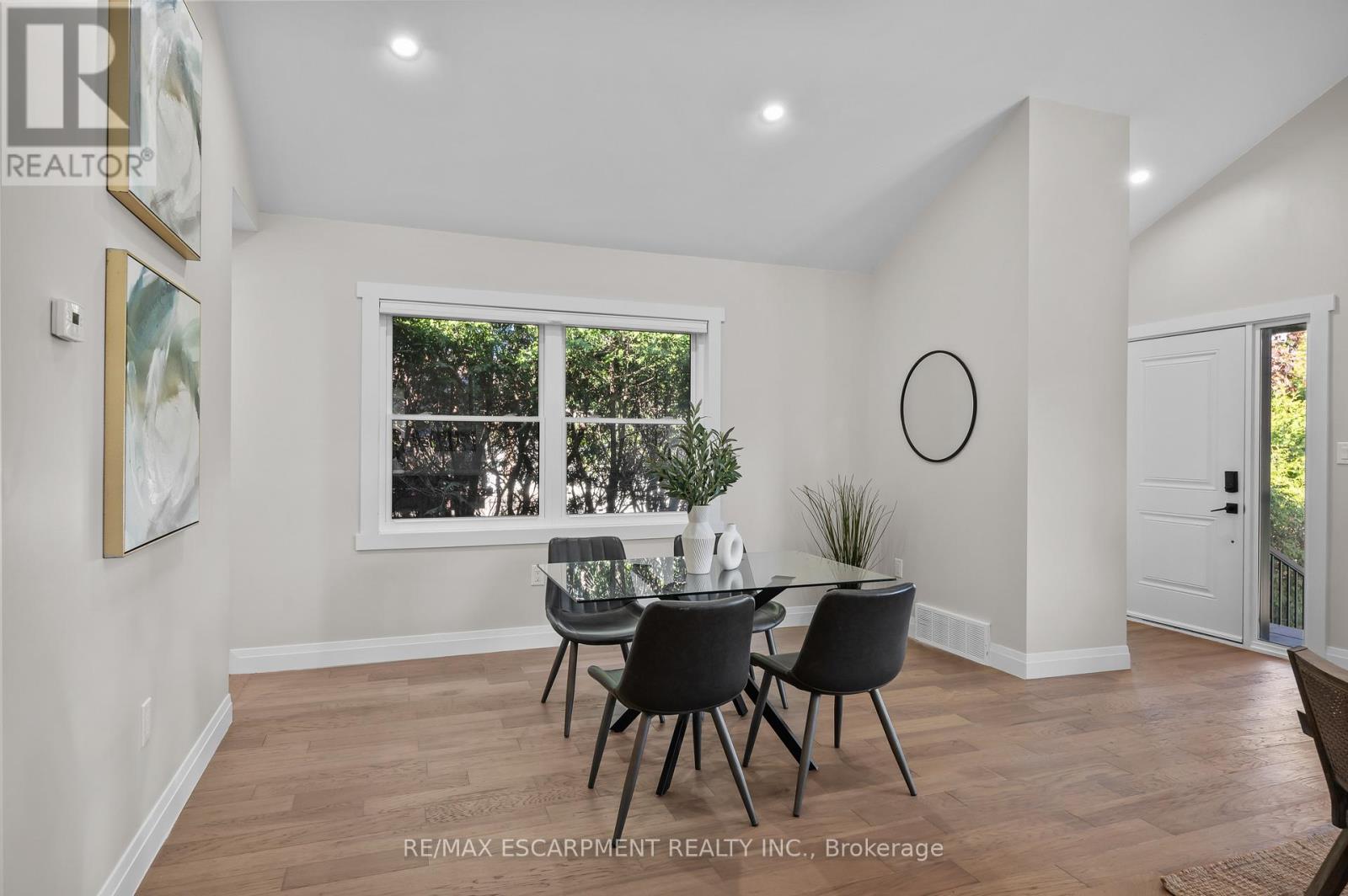 1041 SHEPHERD'S DRIVE - 16
