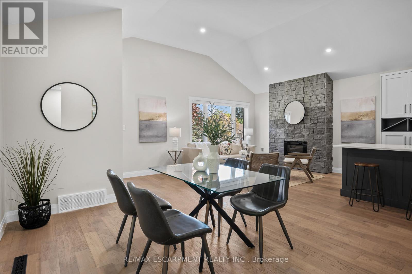 1041 SHEPHERD'S DRIVE - 17