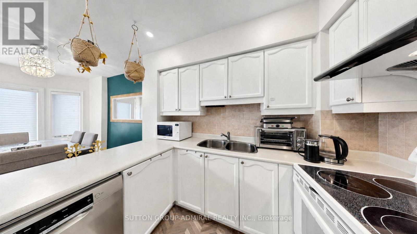 #46 735 NEW WESTMINSTER DRIVE - Image 9