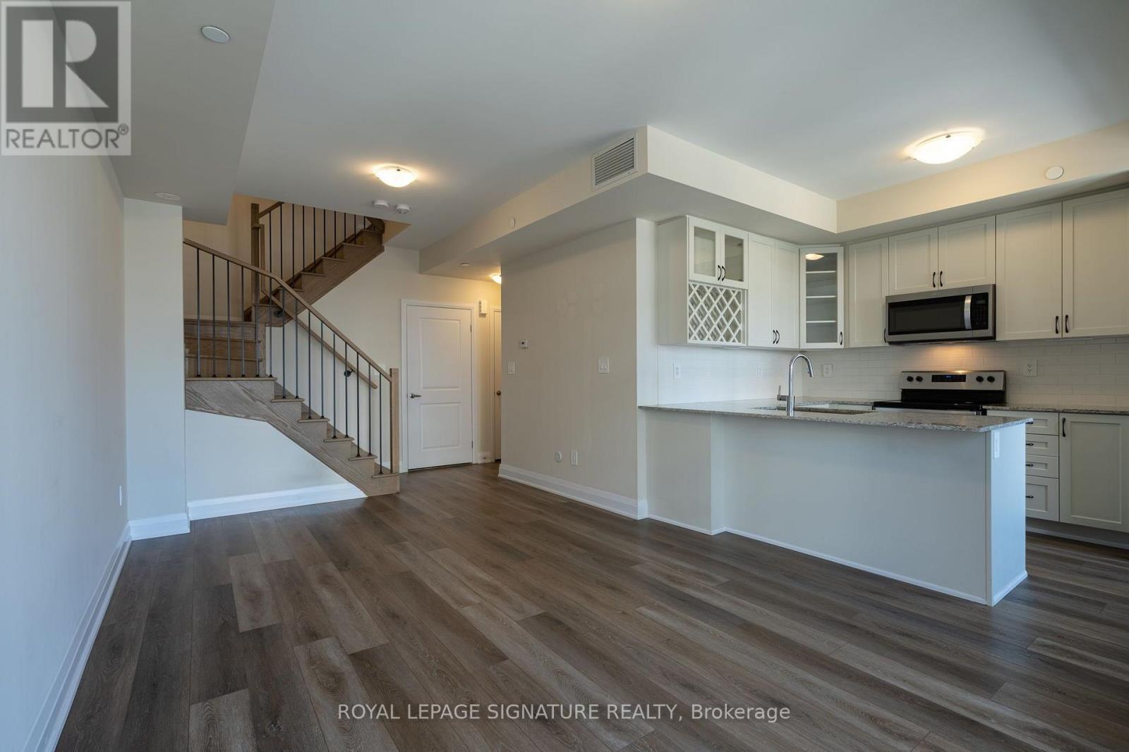 Photo of 1585 Rose Way