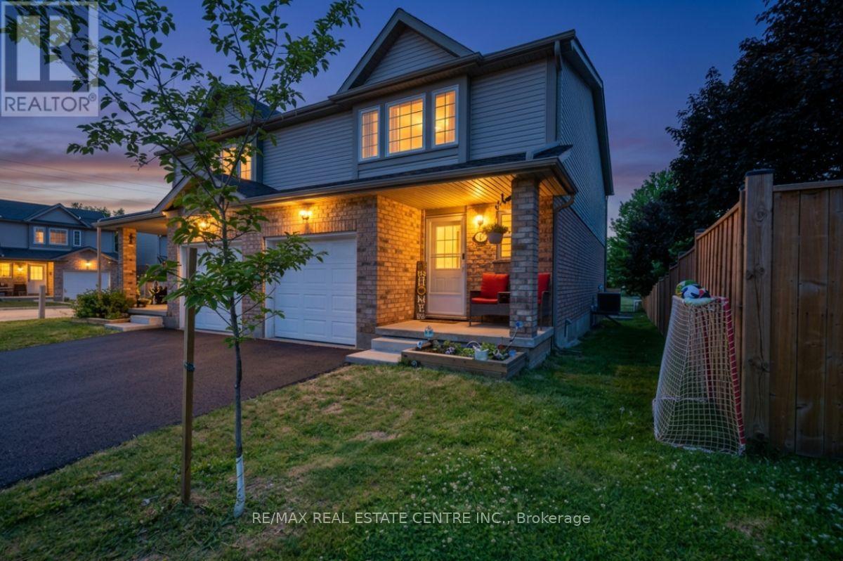 1 - 84 WESTMEADOW DRIVE — photo 2