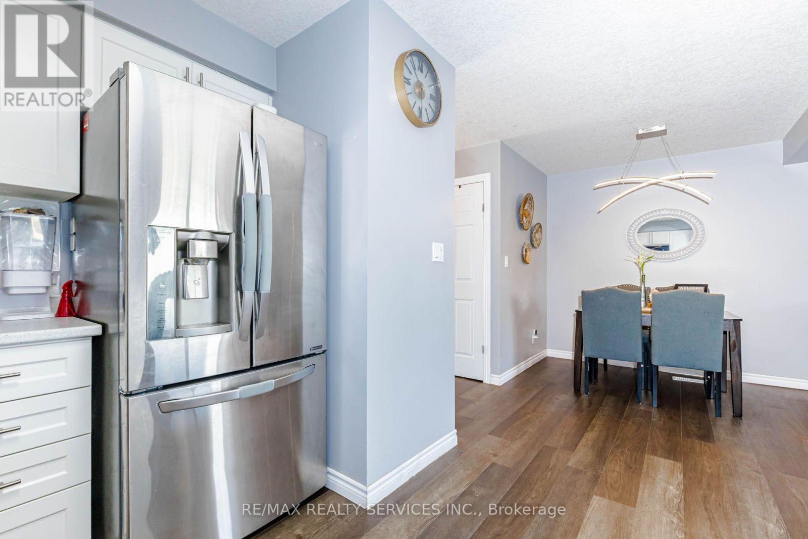 1561 DUNKIRK AVENUE - 11