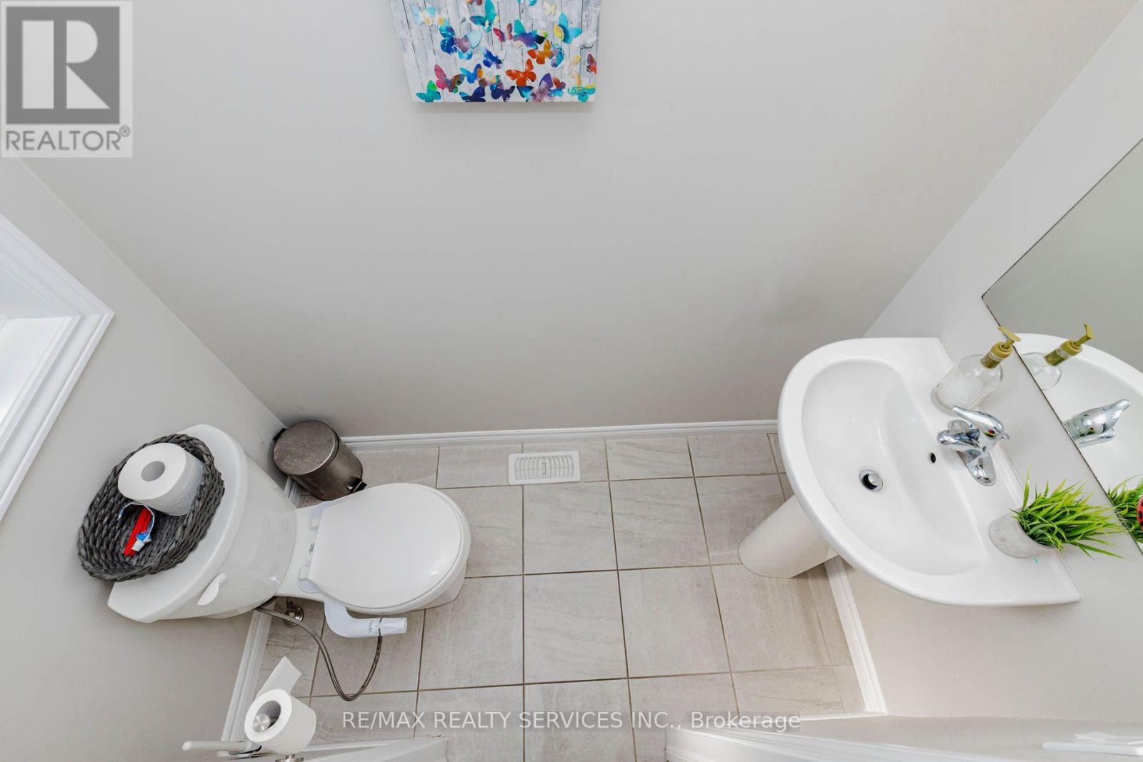 1561 DUNKIRK AVENUE - 19