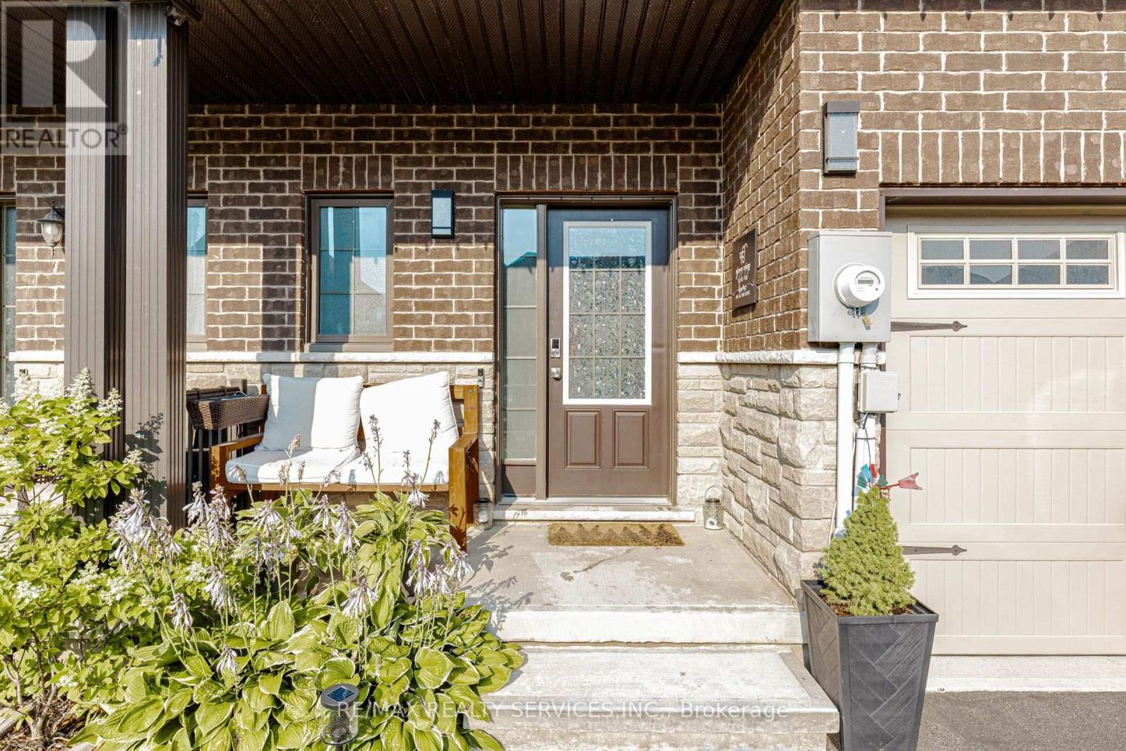 1561 DUNKIRK AVENUE - 2