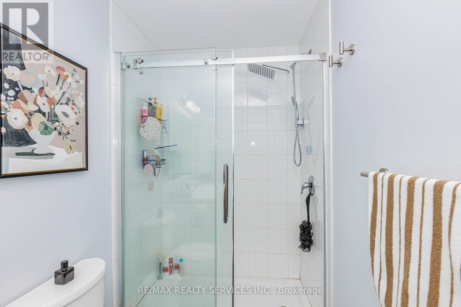 1561 DUNKIRK AVENUE - 25