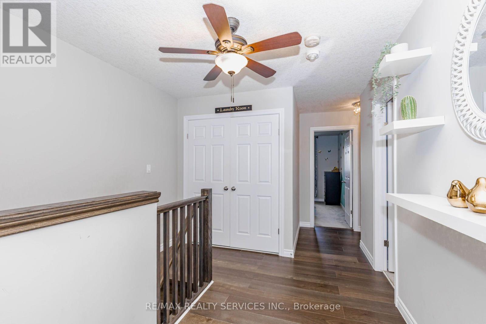 1561 DUNKIRK AVENUE - 27