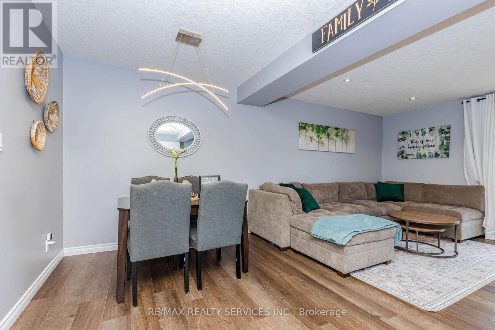 1561 DUNKIRK AVENUE - 5