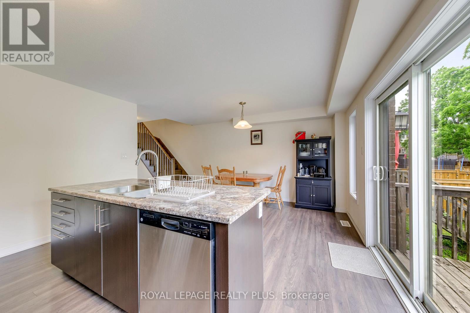 68 CRAFTER CRESCENT - 16