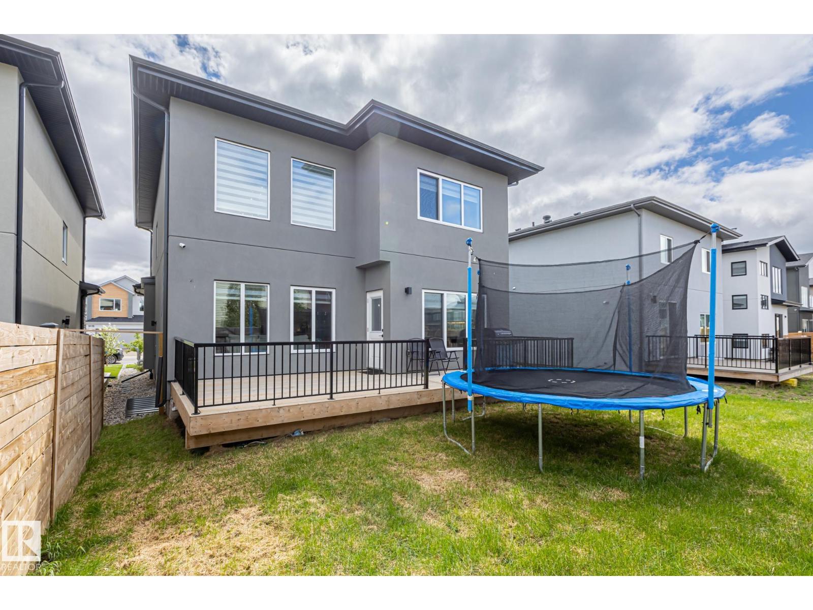 3116 KOSTASH GREEN GR SW - 49
