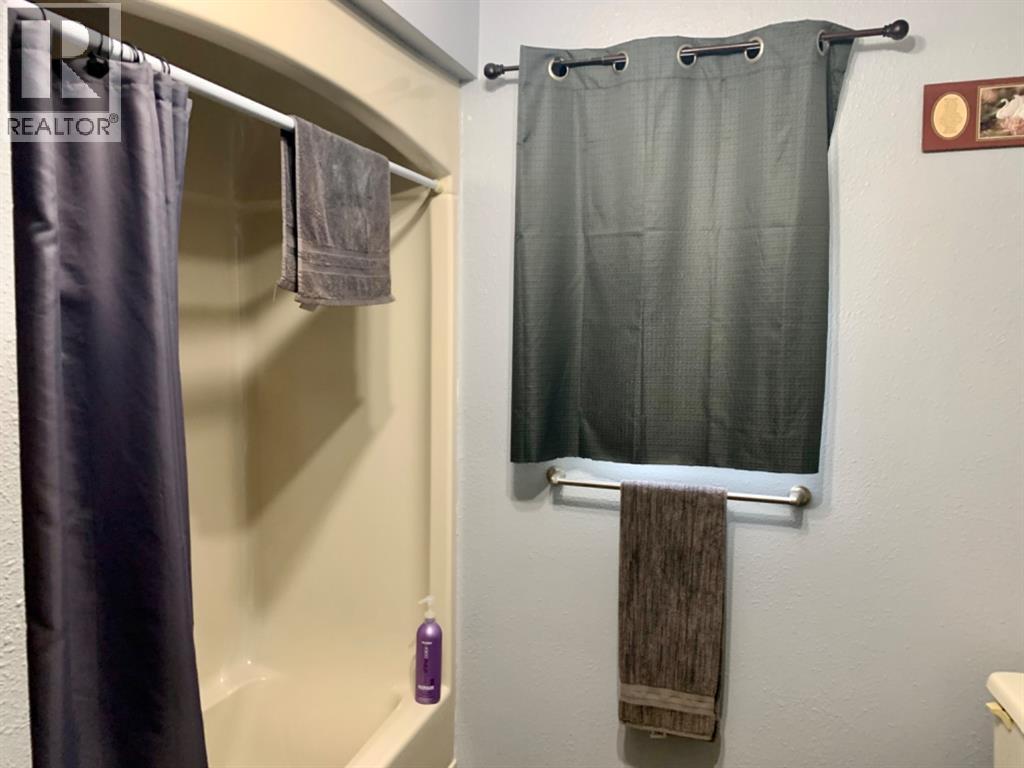 10024 103 Avenue - 38