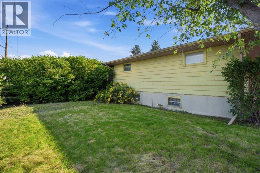 3720 Spruce Drive SW - 35