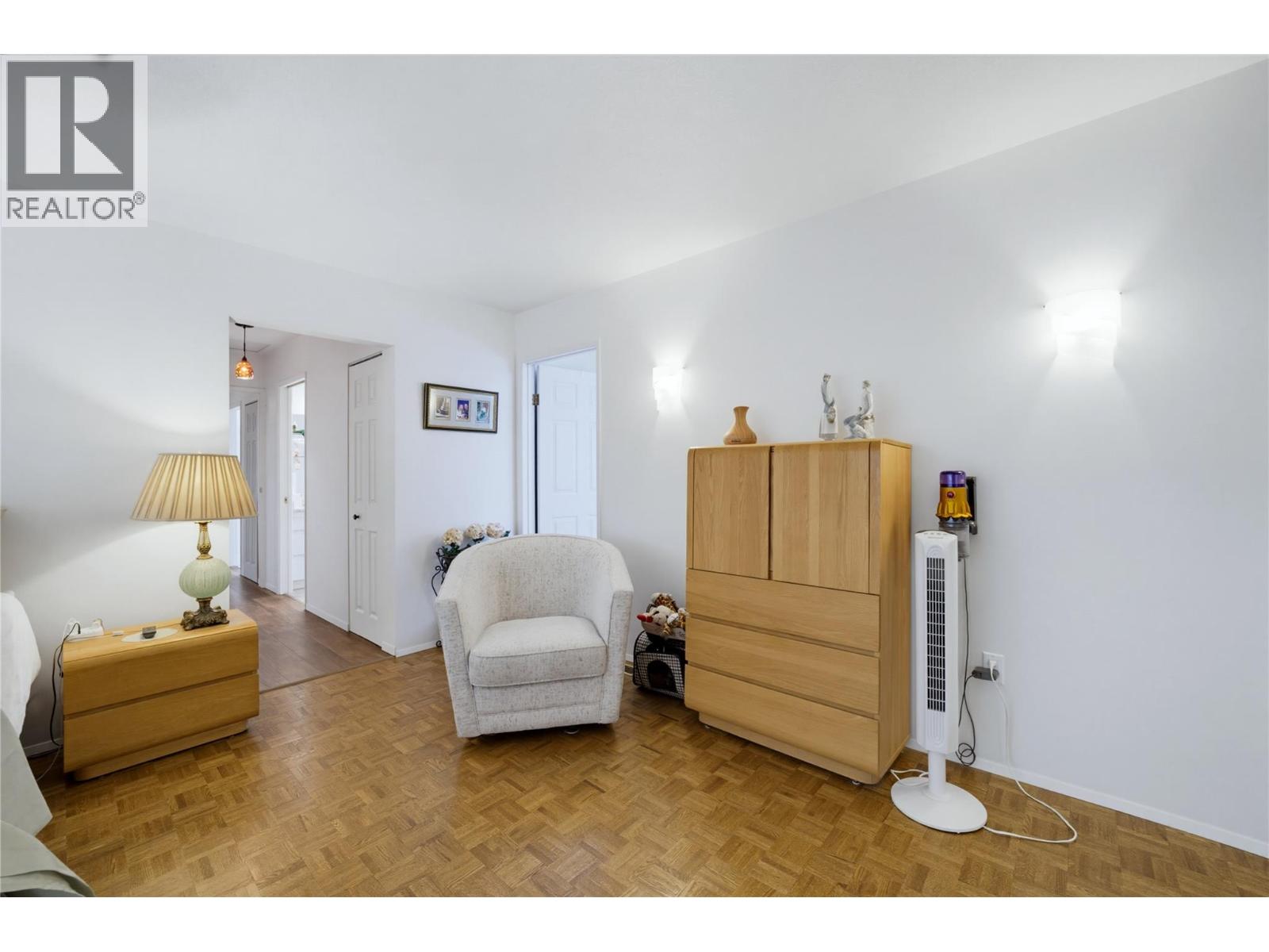 3251 5 Avenue SE - 29