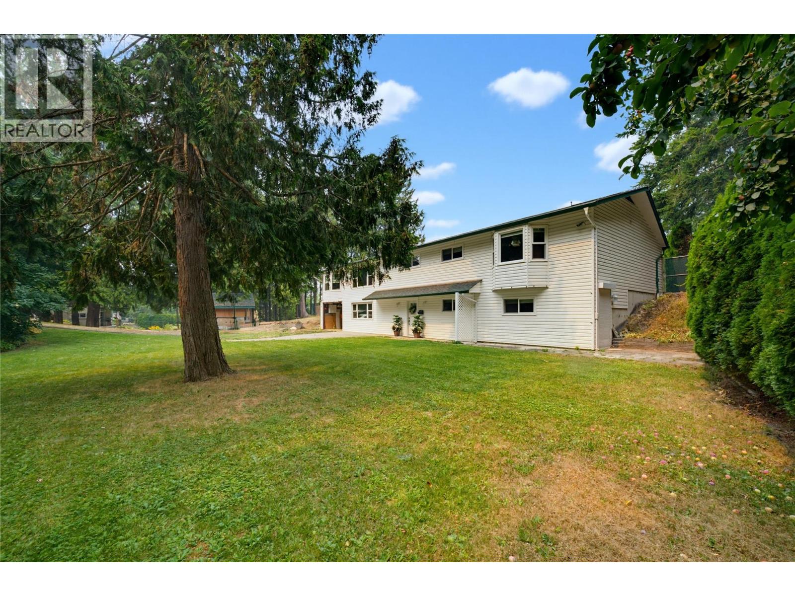 3251 5 Avenue SE - 4