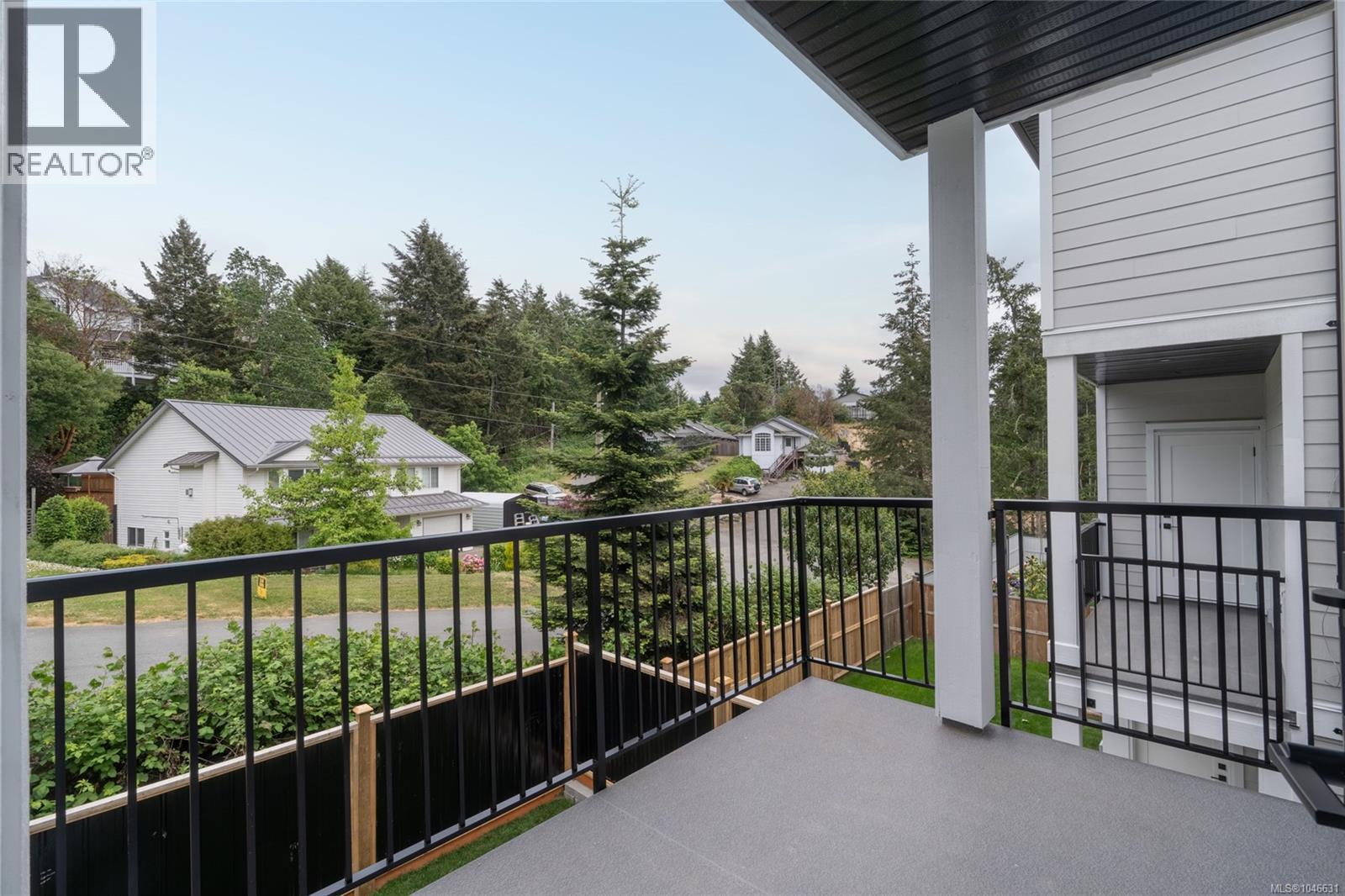 561 Belford Pl - Image 29