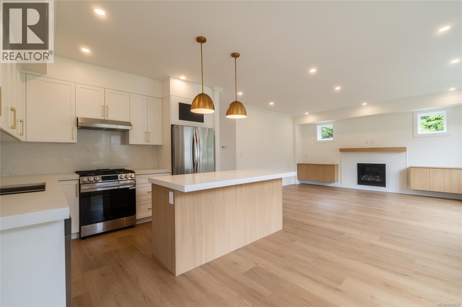 561 Belford Pl - Image 5