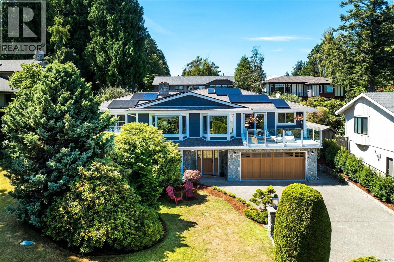  4902 Alamida Crescent, Saanich