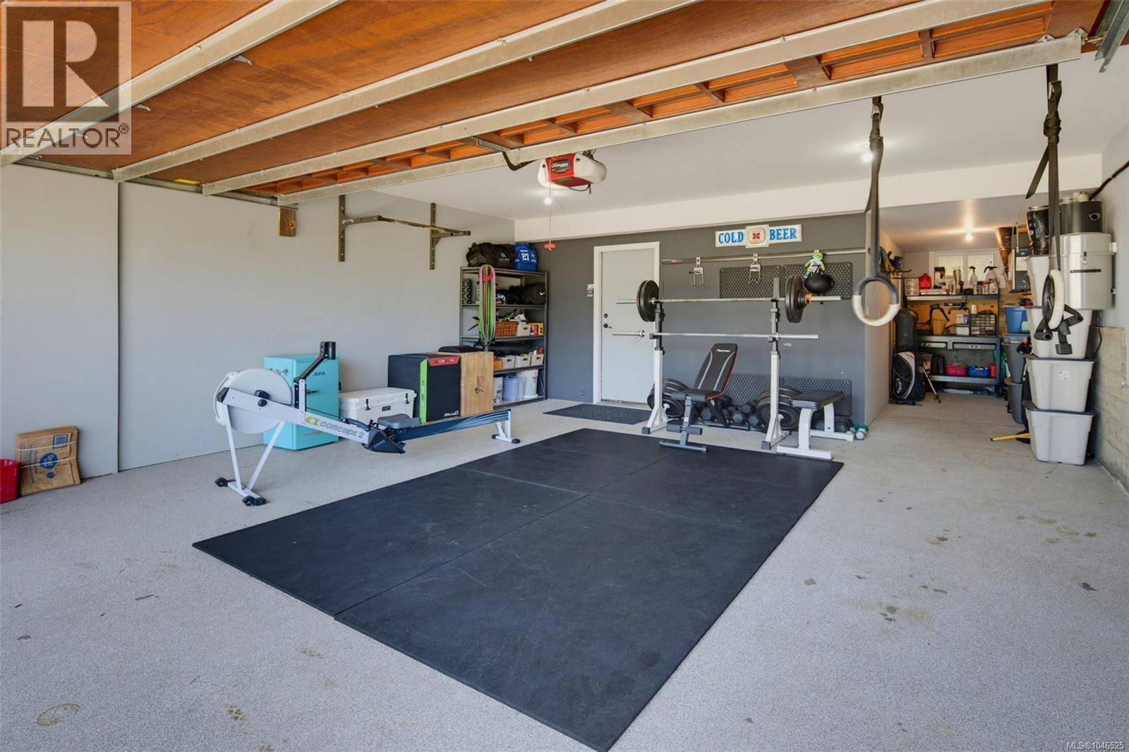  4902 Alamida Crescent, Saanich