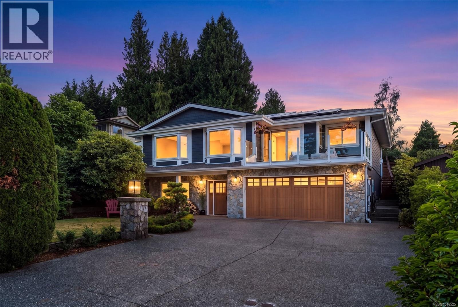  4902 Alamida Crescent, Saanich