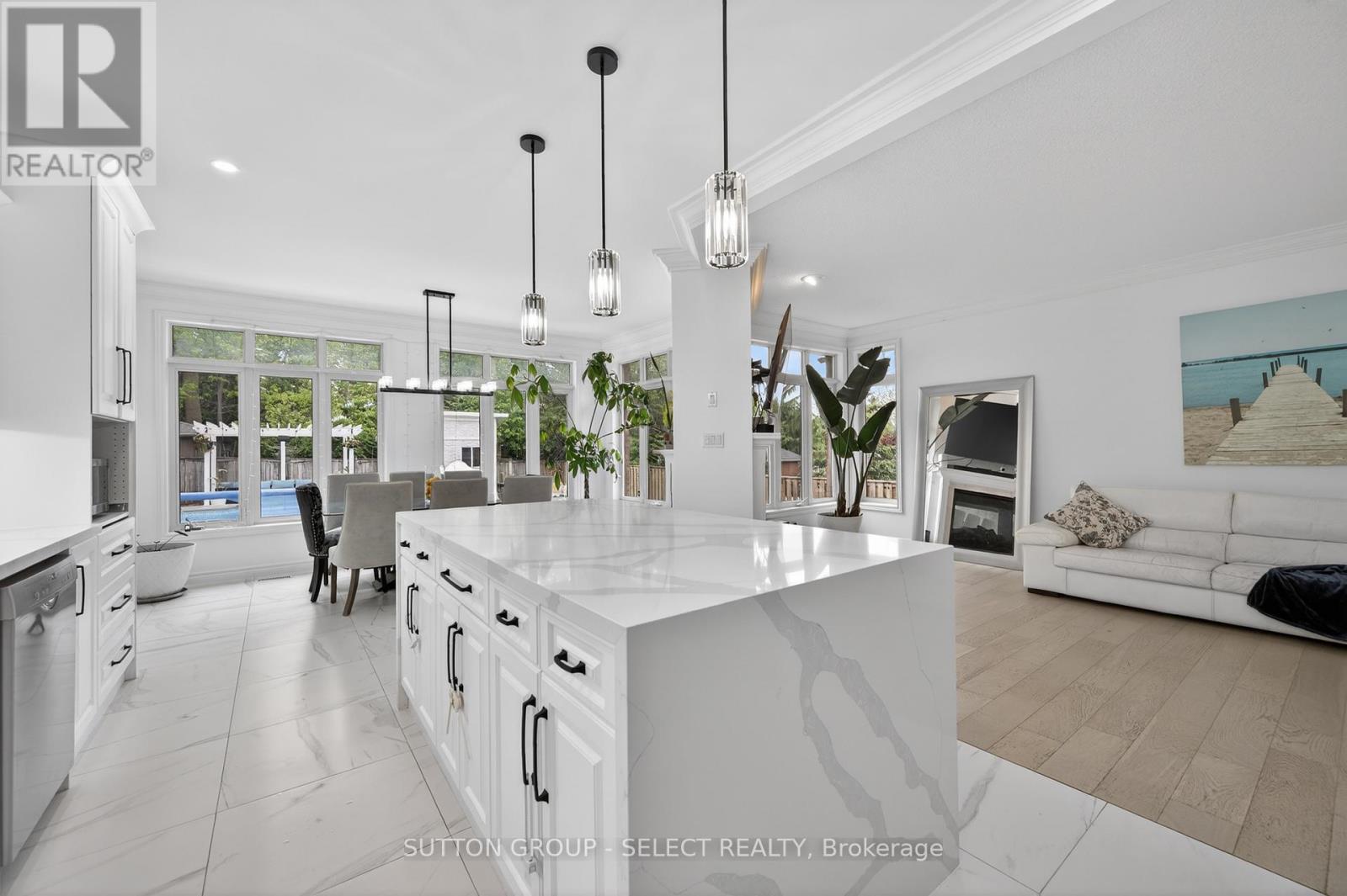 135 PLANE TREE DRIVE - Image 20