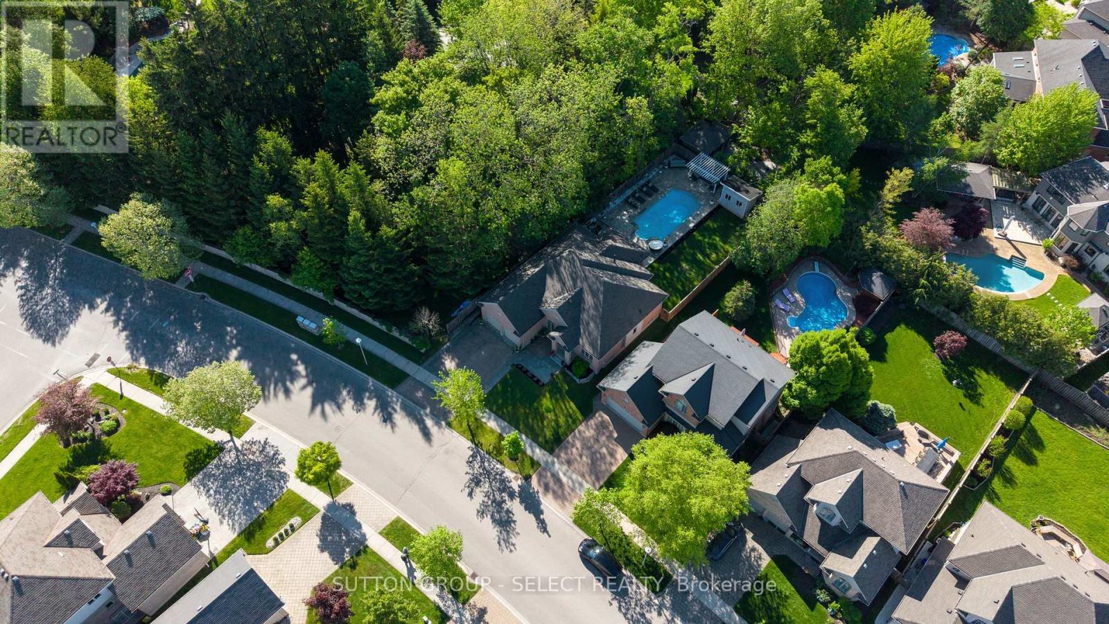 135 PLANE TREE DRIVE - Image 43