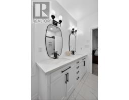 135 Plane Tree Drive, London North, ON N6G5H4 Photo 28