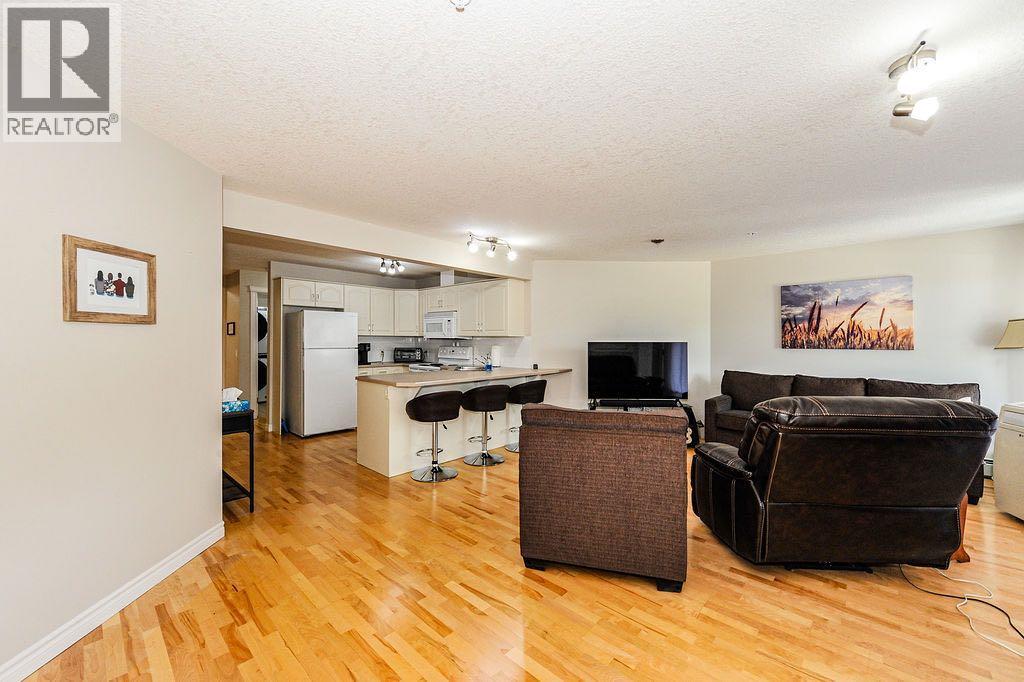 5419 49 Avenue - Photo 9