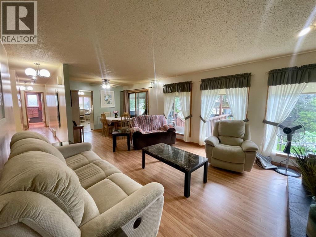 1418 53 Street - Image 6