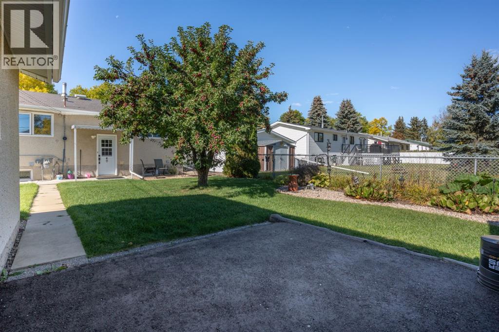 4609 45 Street - Image 25