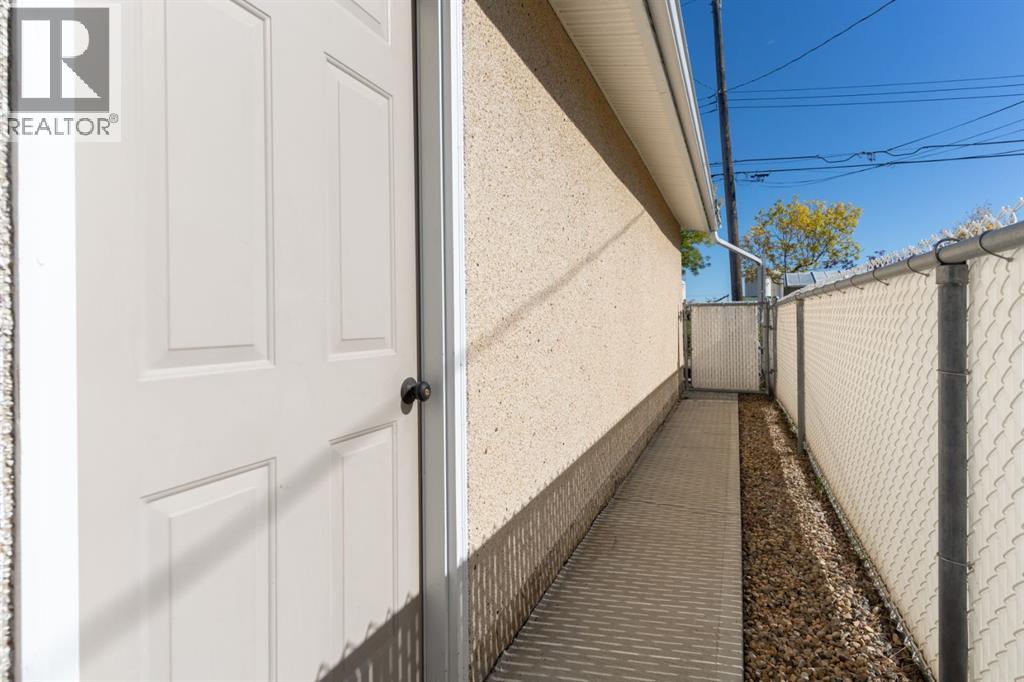 4609 45 Street - Image 26